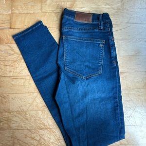 Roadtripper Madewell skinny jeans